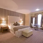 Отель Lady Gregory Hotel, Leisure Club & Beauty Горт