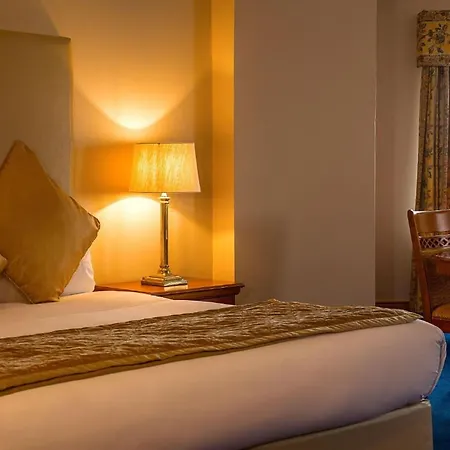 Lady Gregory Hotel, Leisure Club & Beauty فندق
