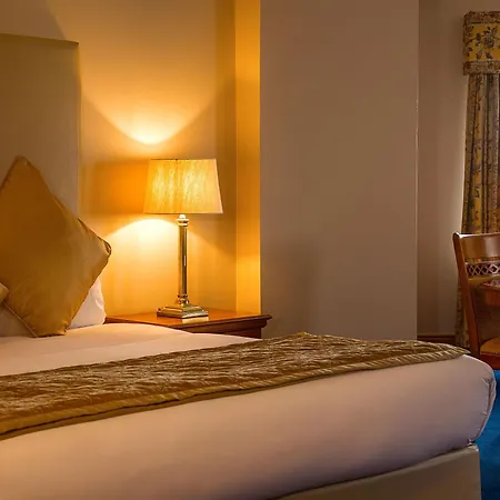 Lady Gregory Hotel, Leisure Club & Beauty Hotel