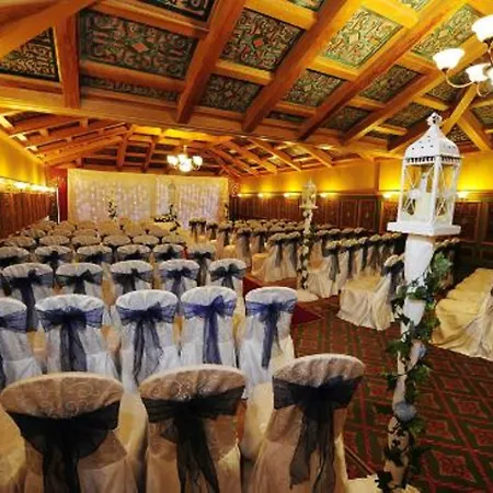 Lady Gregory Hotel, Leisure Club & Beauty 3*