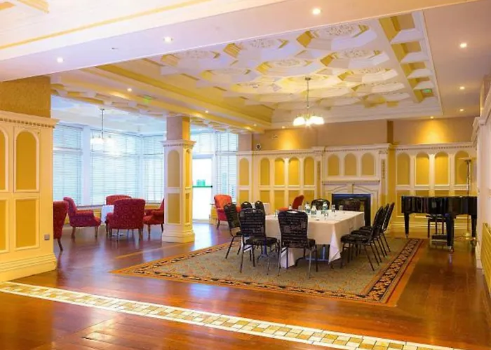 Lady Gregory Hotel, Leisure Club & Beauty 3*