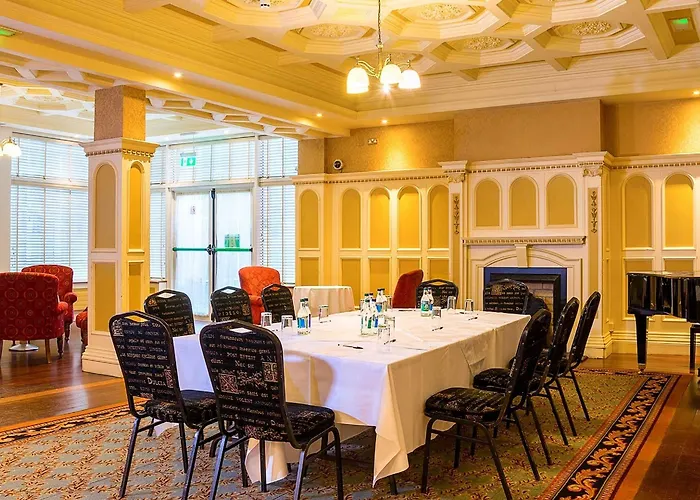 Lady Gregory Hotel, Leisure Club & Beauty Hotel 3*