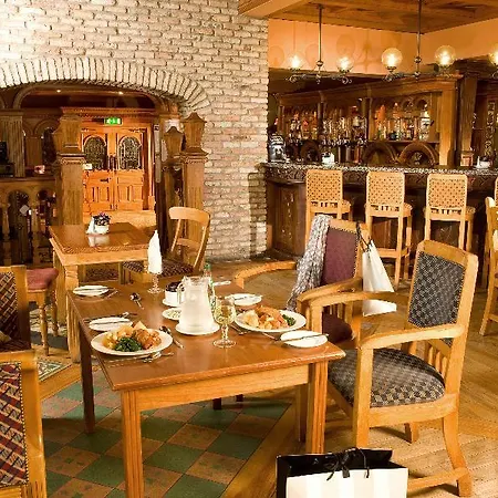 Lady Gregory Hotel, Leisure Club & Beauty Gort